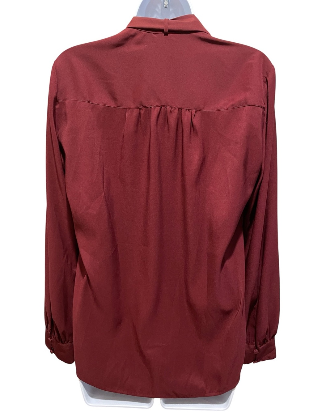 Express Relaxed Portofino Tie Front button down blouse. Maroon. Size M. - Picture 3 of 9